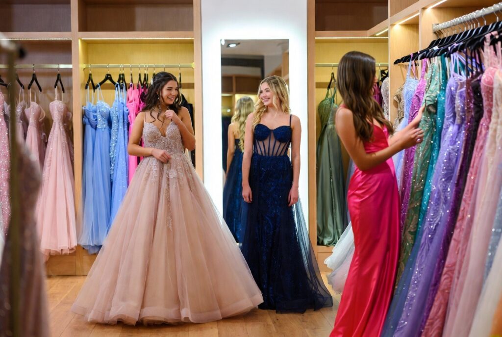 Long Prom Dresses Milton Keynes: Shopping Guide for 2027